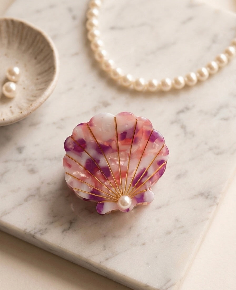 Aura Pearl Shell Clip